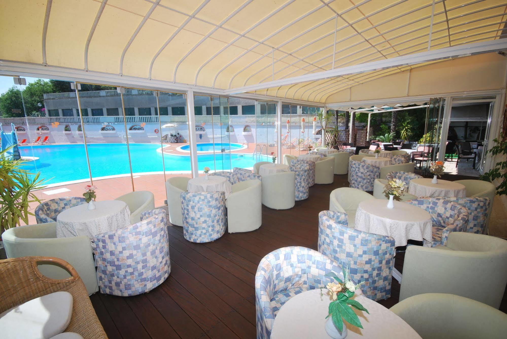 Hotel Paco Pietra Ligure Exterior photo